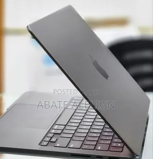 New Laptop Apple MacBook Pro 2017 16GB Apple M4 Pro SSD 512GB