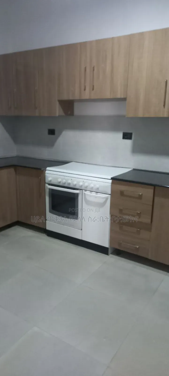 Furnished 3bdrm Apartment in Ayat Area, Yeka for sale