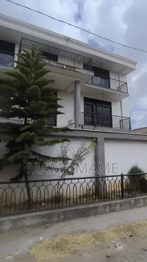 6bdrm House in Addis Abeba, Bole for sale