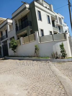 7bdrm House in Addis Abeba, Bole for sale