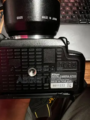 Nikon D7500