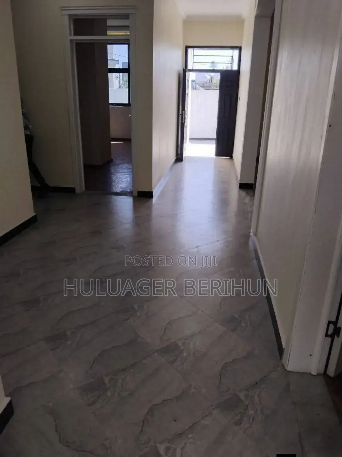 Furnished 4bdrm Villa in Bole for sale