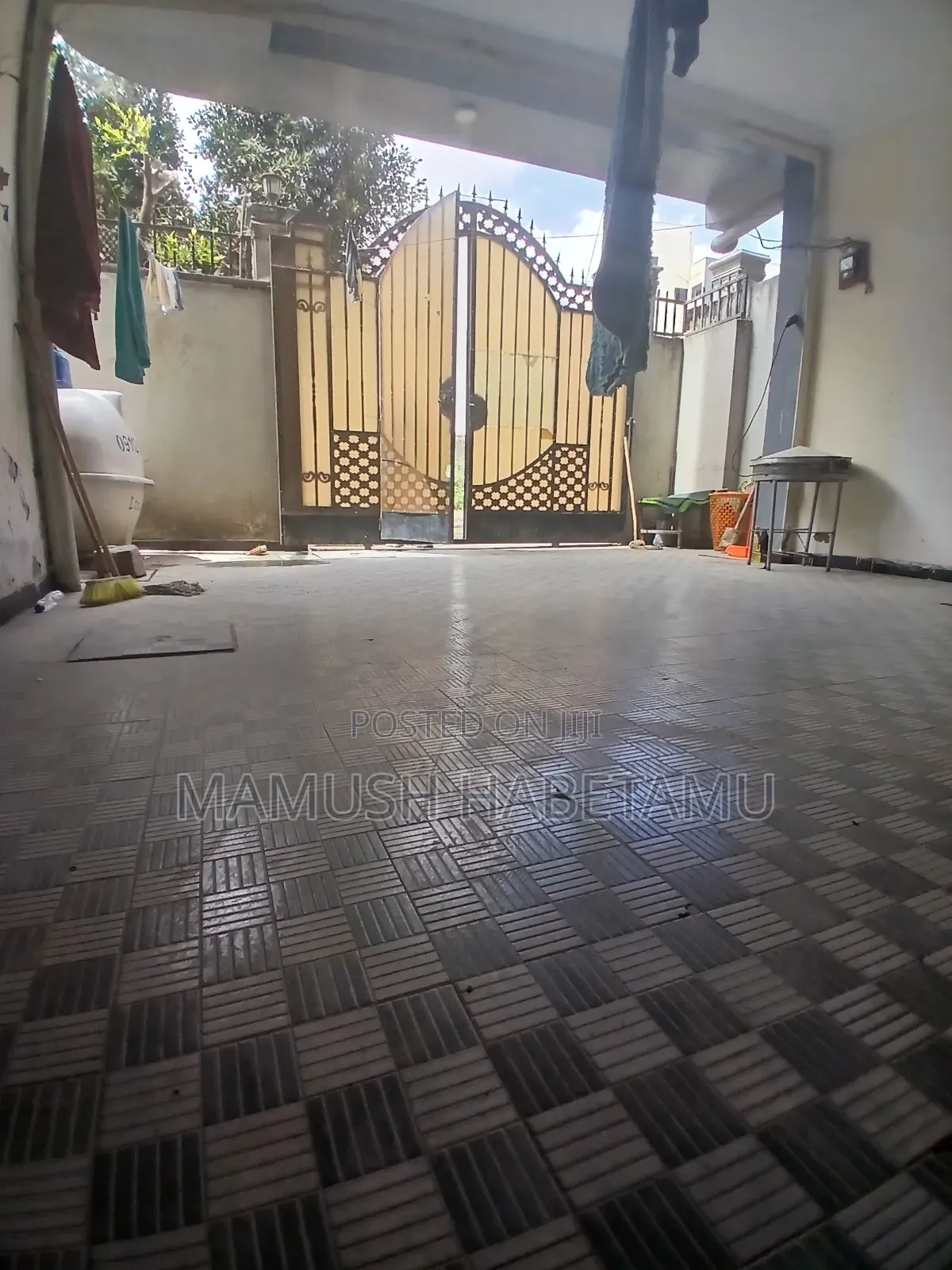 Furnished 6bdrm House in አዲስ አበባ, Nifas Silk-Lafto for sale