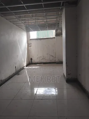 3bdrm Apartment in ቴምር, Nifas Silk-Lafto for sale