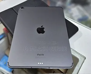 New Apple iPad Air (2022) 64 GB Silver