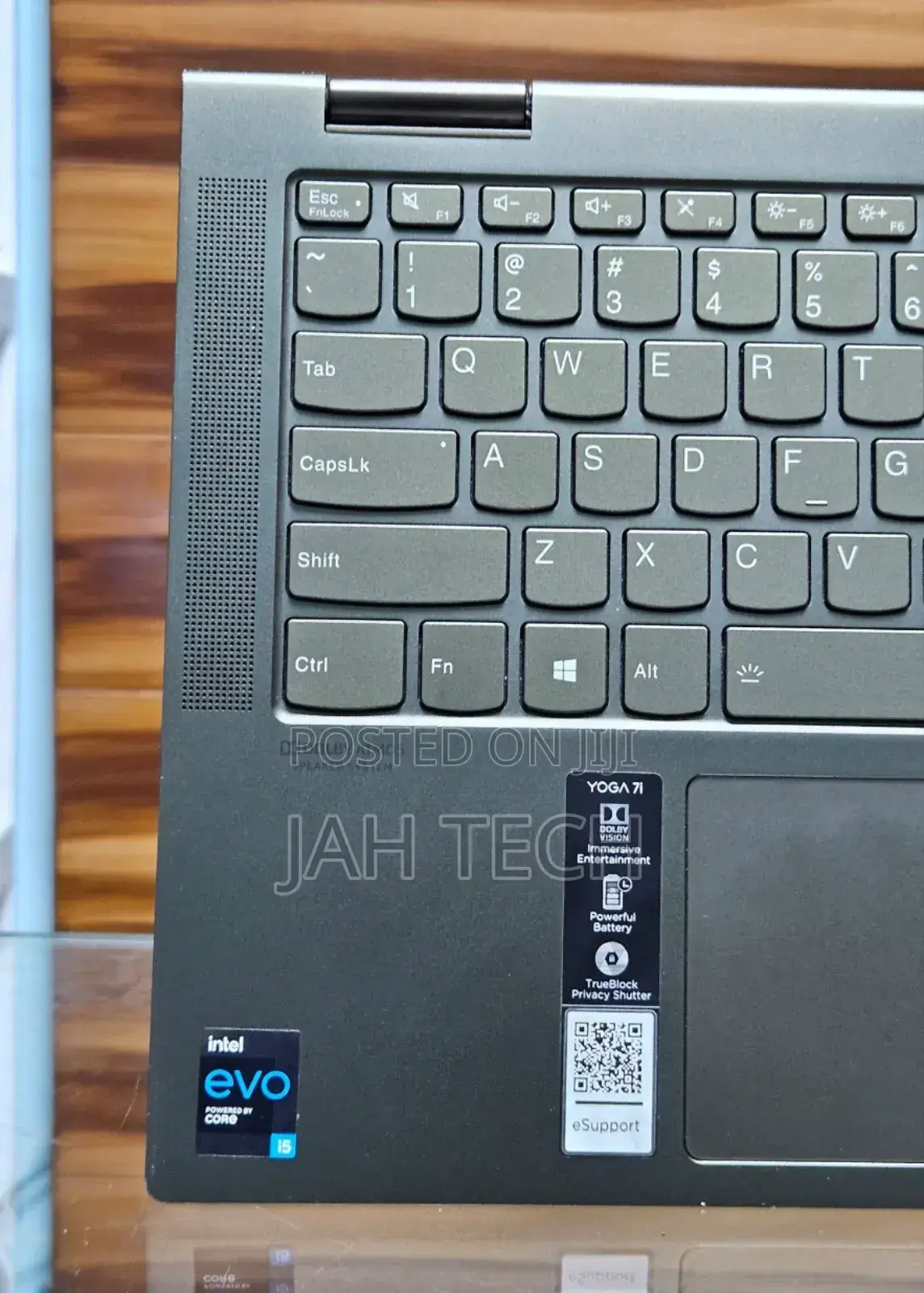 New Laptop Lenovo Yoga 7i 12GB Intel Core I5 SSD 512GB