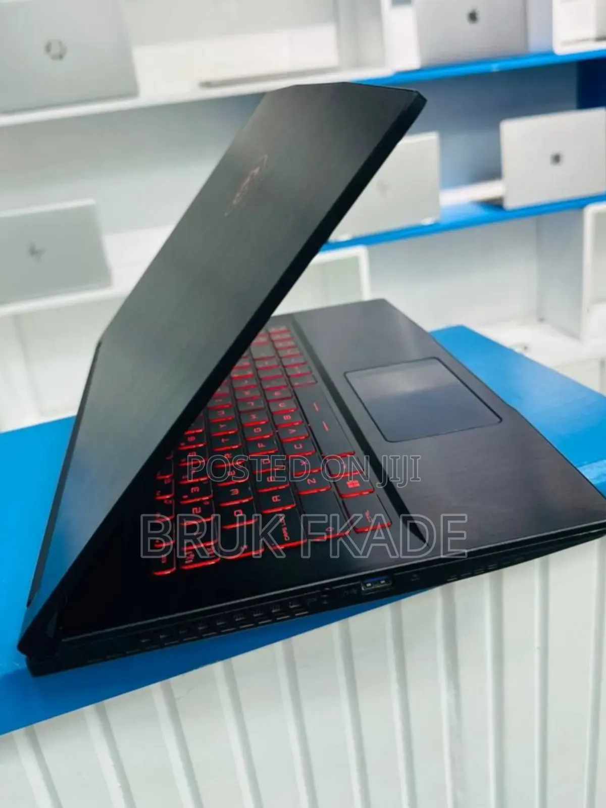New Laptop MSI GF63 16GB Intel Core I5 SSD 1T