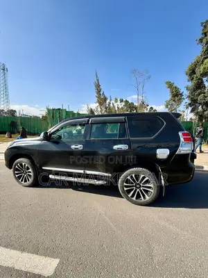 Toyota Land Cruiser Prado 2.7 i 2012 Black