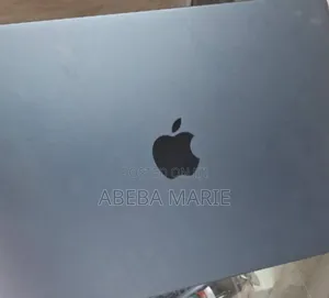 New Laptop Apple MacBook Air 2025 M4 13-Inch 16GB Apple M4 SSD 256GB