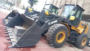 Loaders. Xcmg. 2025