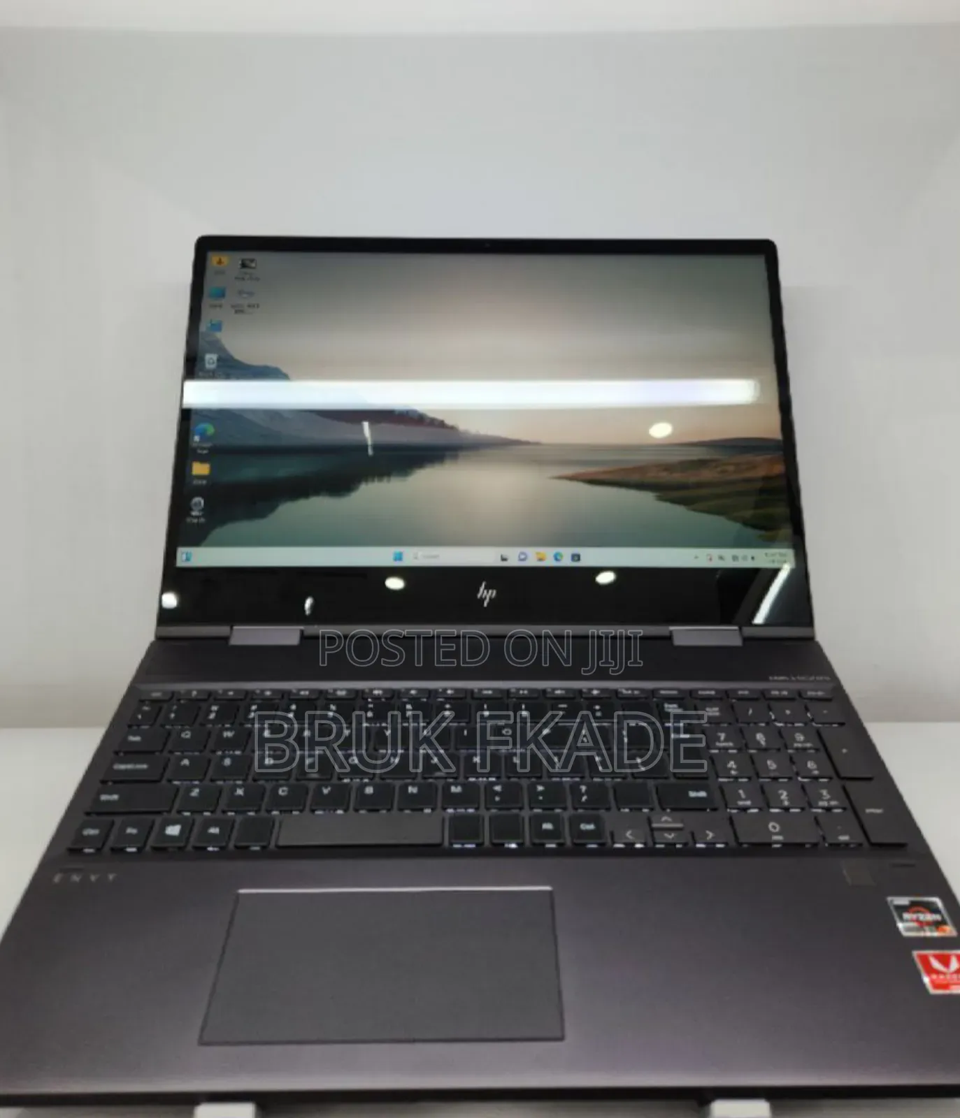 New Laptop HP Envy X360 8GB AMD Ryzen 7 SSD 256GB