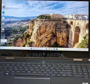 New Laptop HP Spectre 16GB Intel Core I7 SSD 512GB