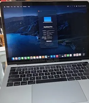 New Laptop Apple MacBook Pro 2017 16GB Intel Core i5 SSD 256GB