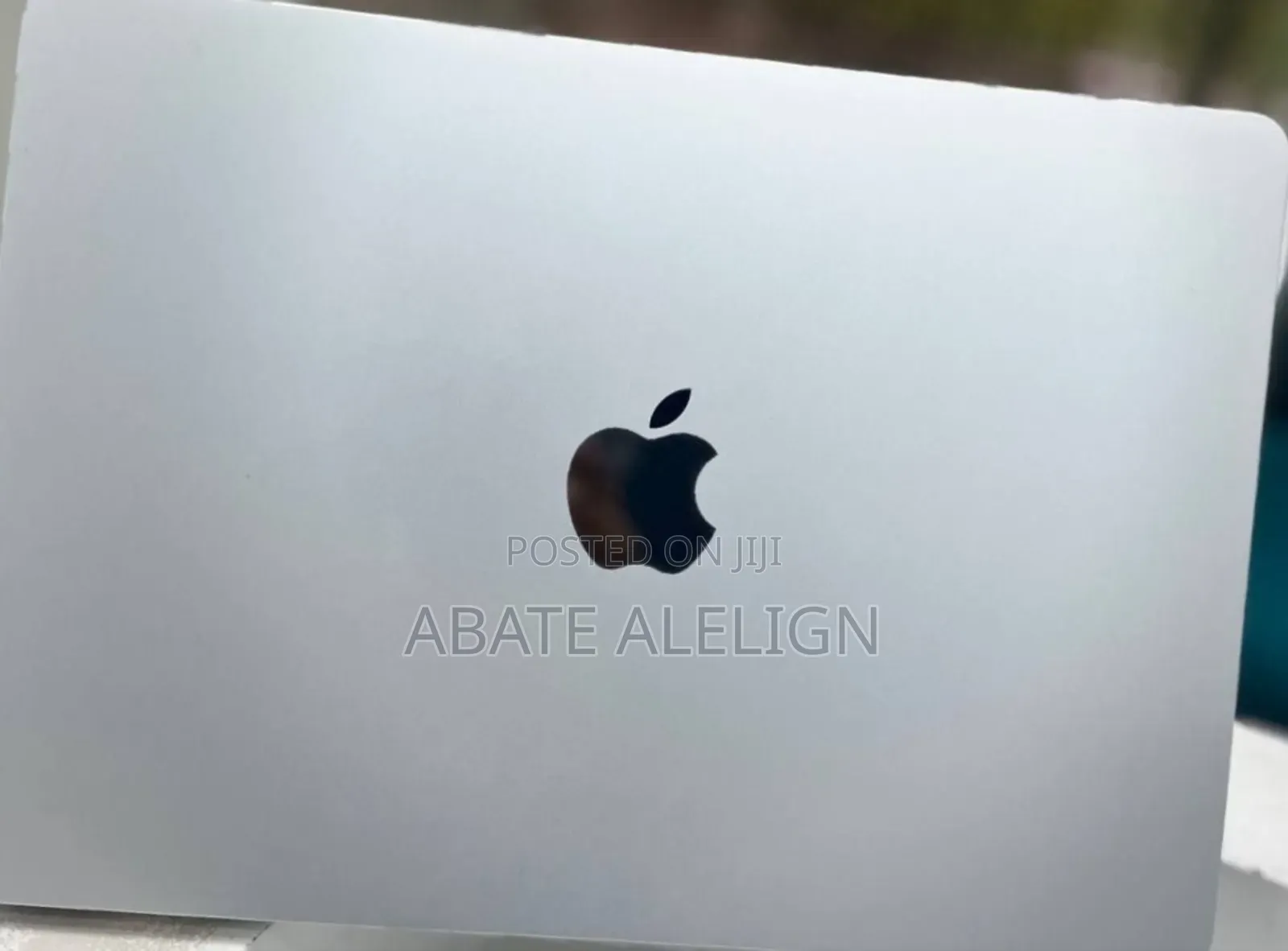 New Laptop Apple MacBook Air 2022 M2 8GB Apple M2 SSD 256GB
