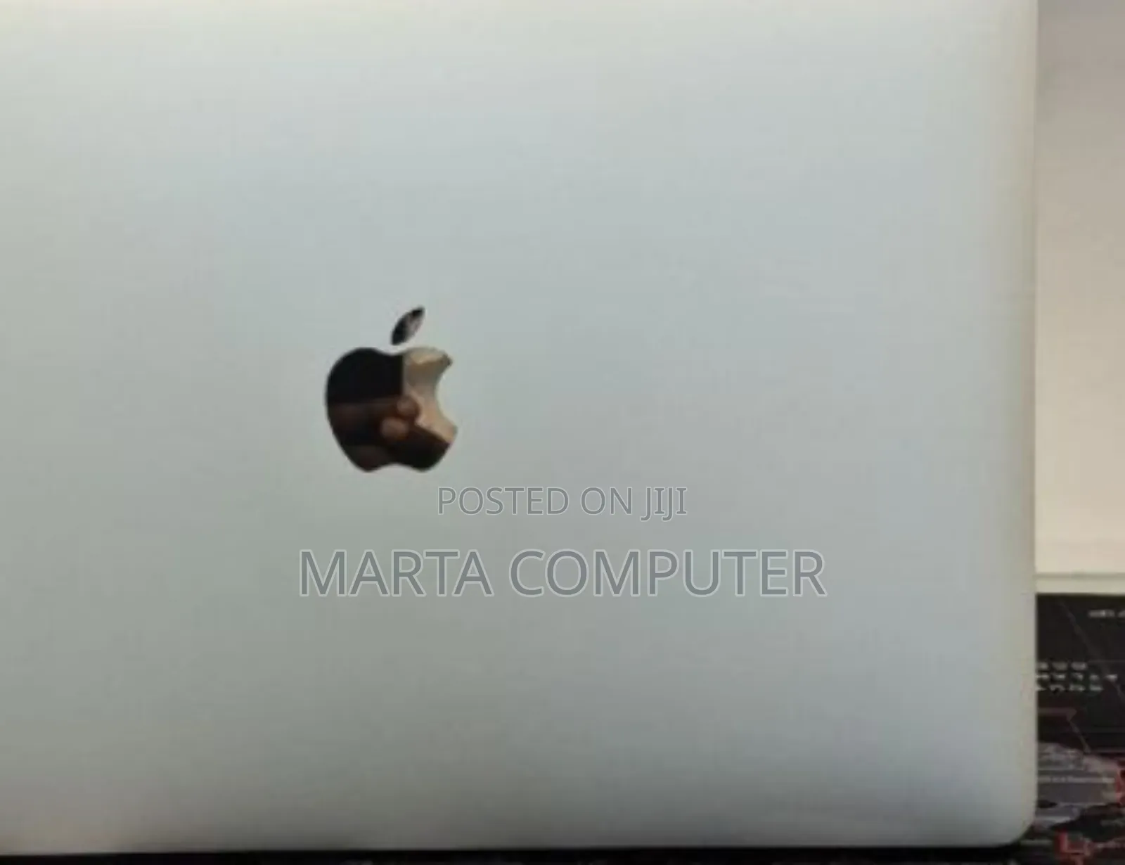 New Laptop Apple MacBook Pro 2016 8GB Intel Core I5 SSD 256GB