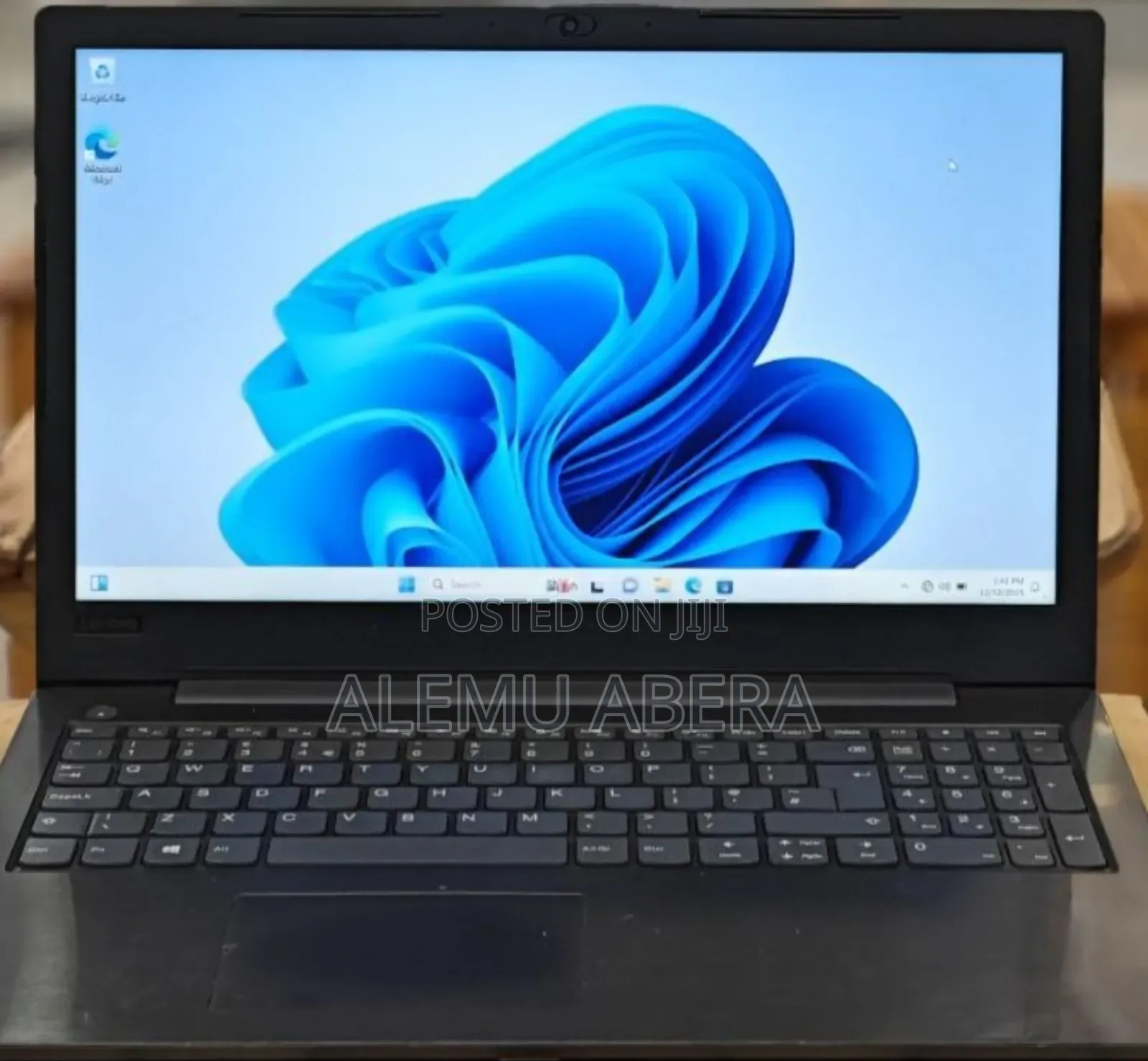 New Laptop Lenovo 4GB Intel Core I3 HDD 1T
