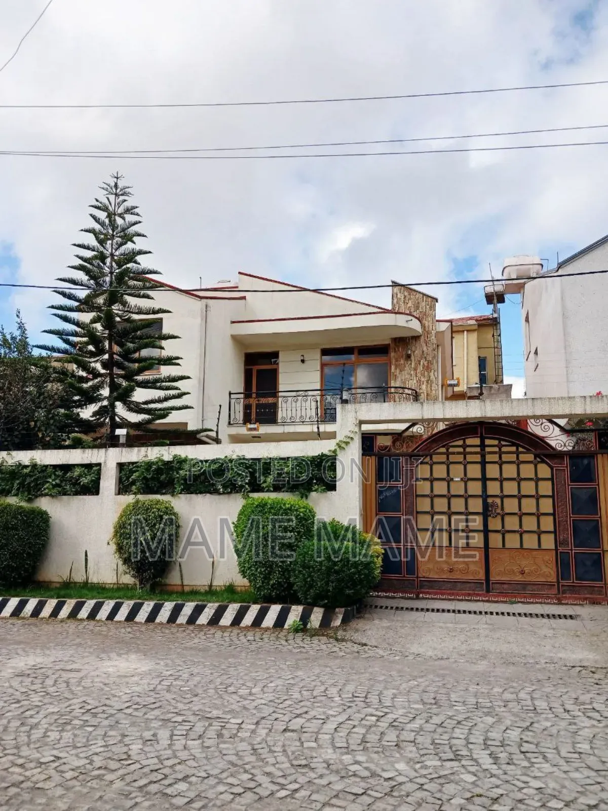 6bdrm House in Addis Abeba, Bole for sale