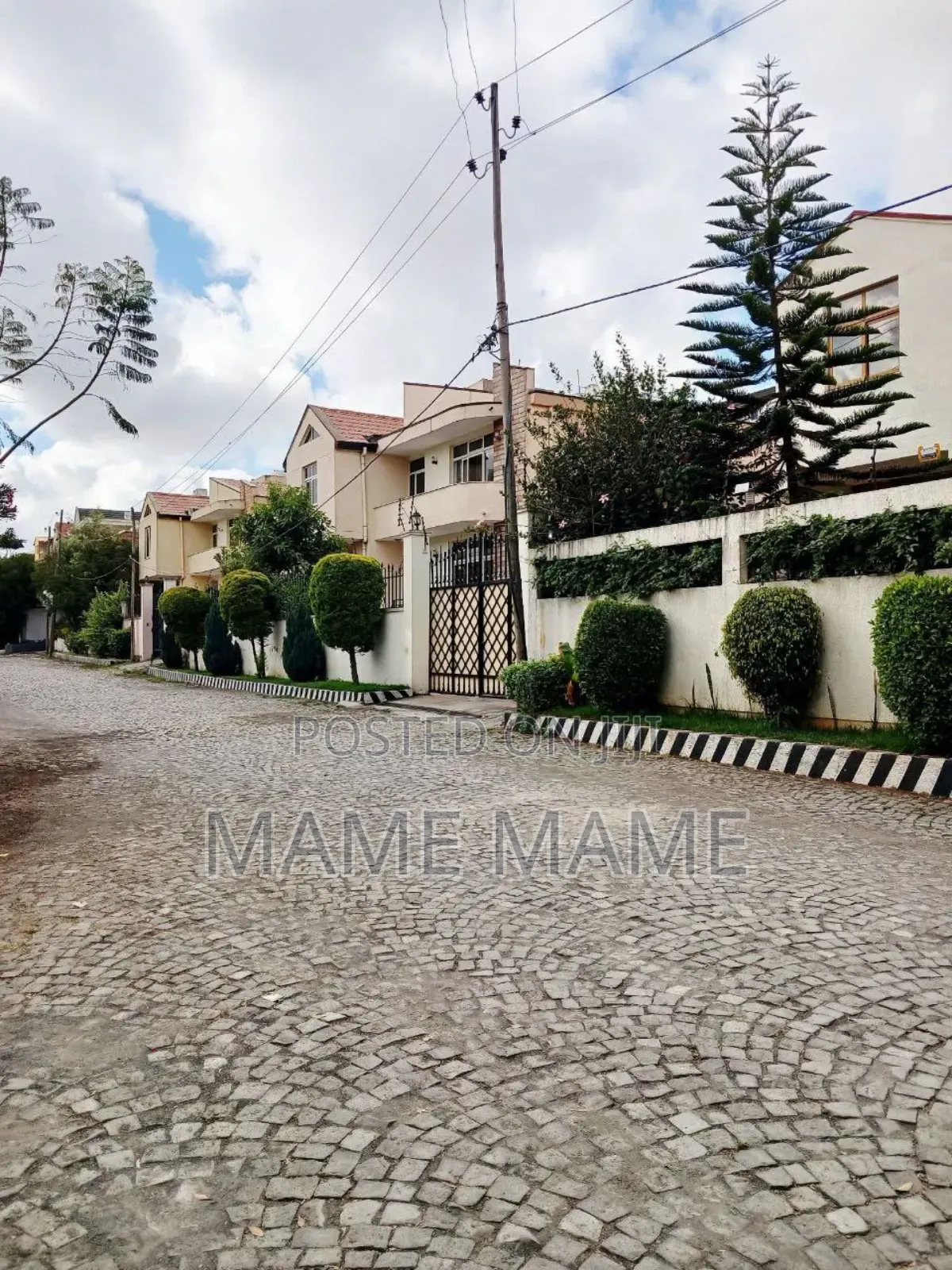 6bdrm House in Addis Abeba, Bole for sale