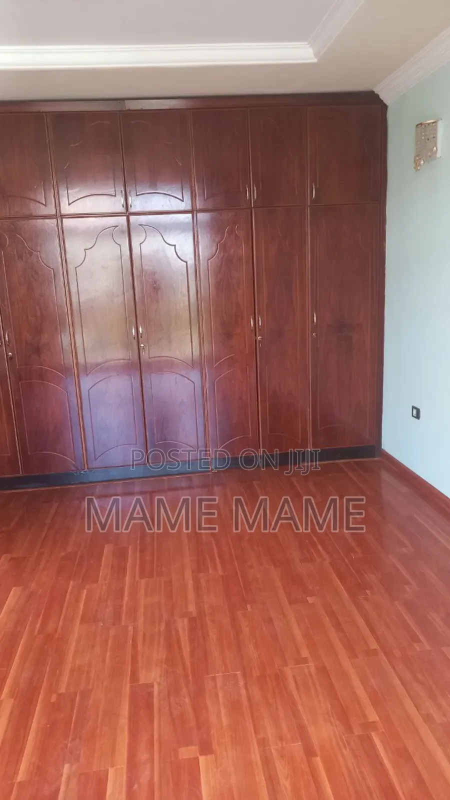 7bdrm House in Addis Abeba, Bole for sale