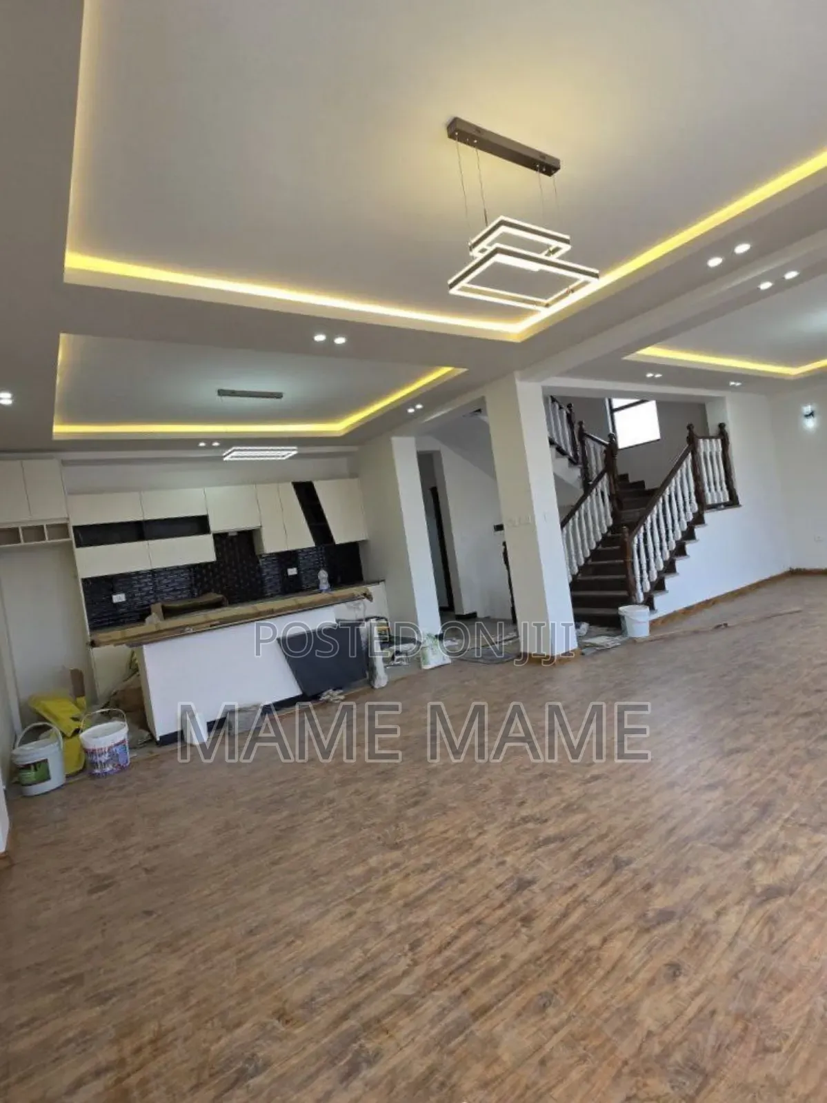7bdrm House in Addis Abeba, Bole for sale