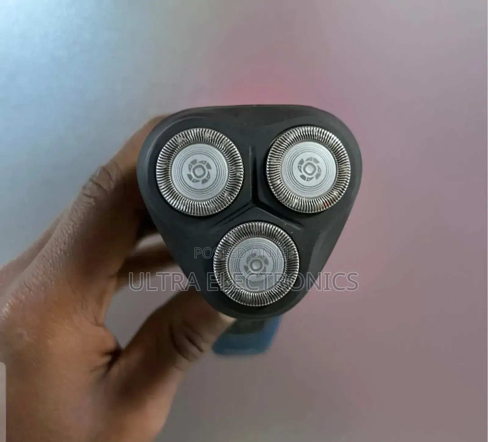 Philips Aquatouch Shaver 1000 Wet or Dry Electric Shaver.