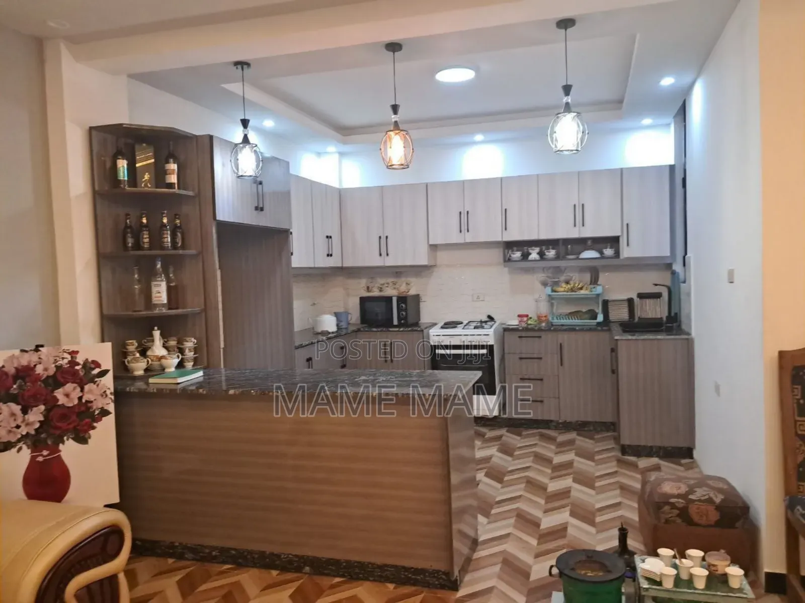 5bdrm House in Addis Abeba, Bole for sale