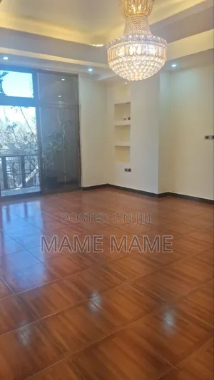 7bdrm House in Addis Abeba, Bole for sale