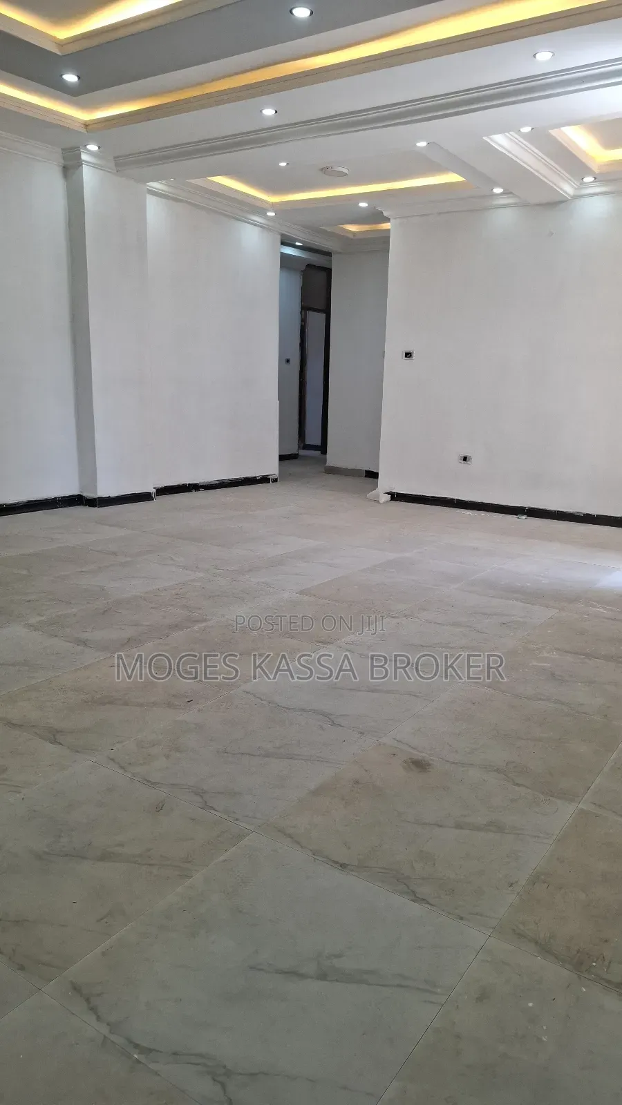 3bdrm Condo in አያት 40/60 መኖርያ ቤት, Yeka for sale