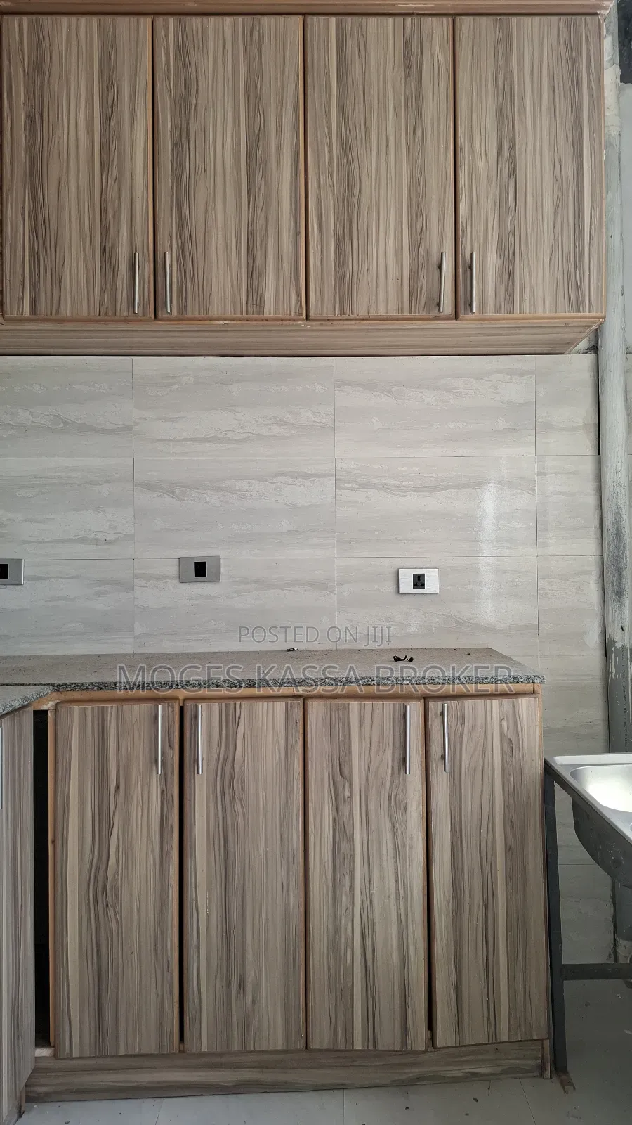 3bdrm Condo in አያት 40/60 መኖርያ ቤት, Yeka for sale