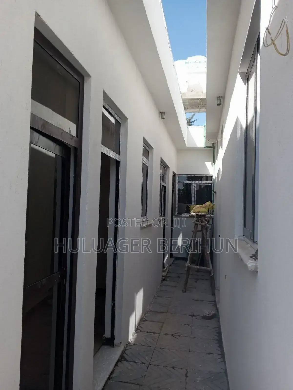 Furnished 3bdrm Villa in Yeka for sale