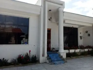 Furnished 3bdrm Villa in Yeka for sale