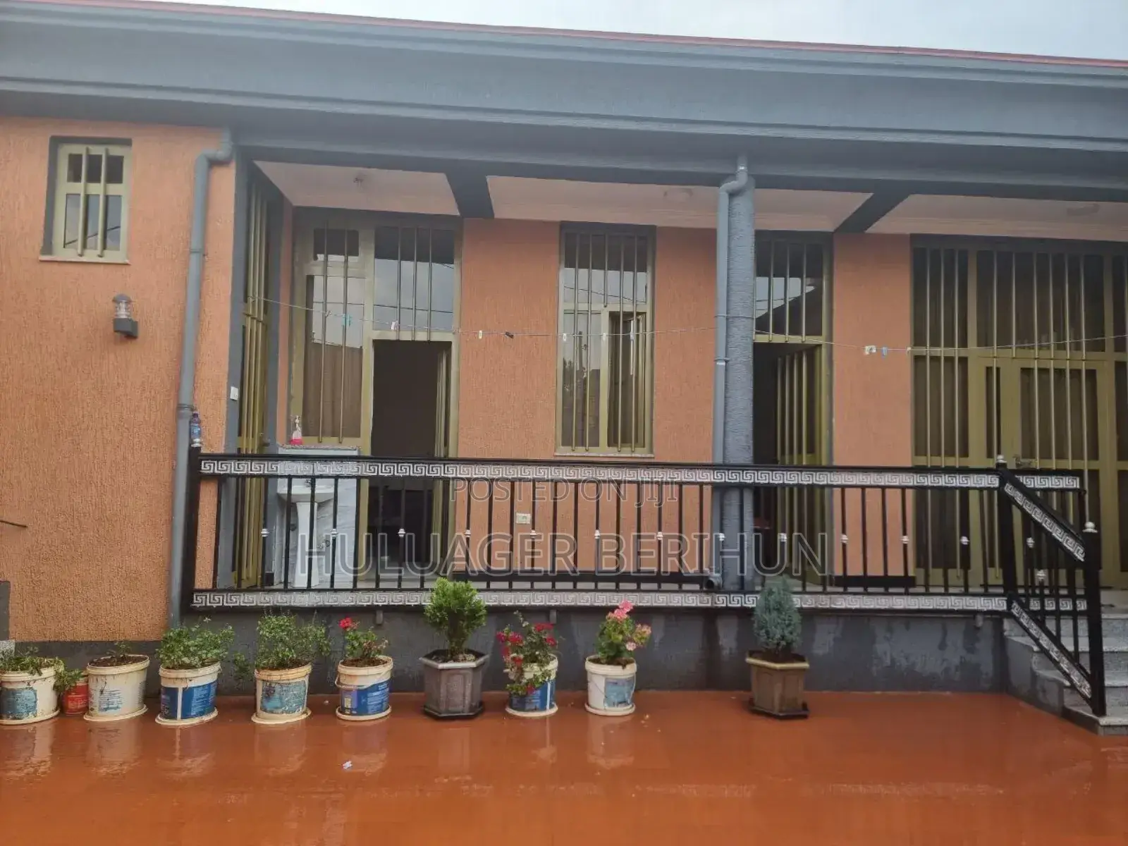Furnished 3bdrm Villa in Yeka for sale