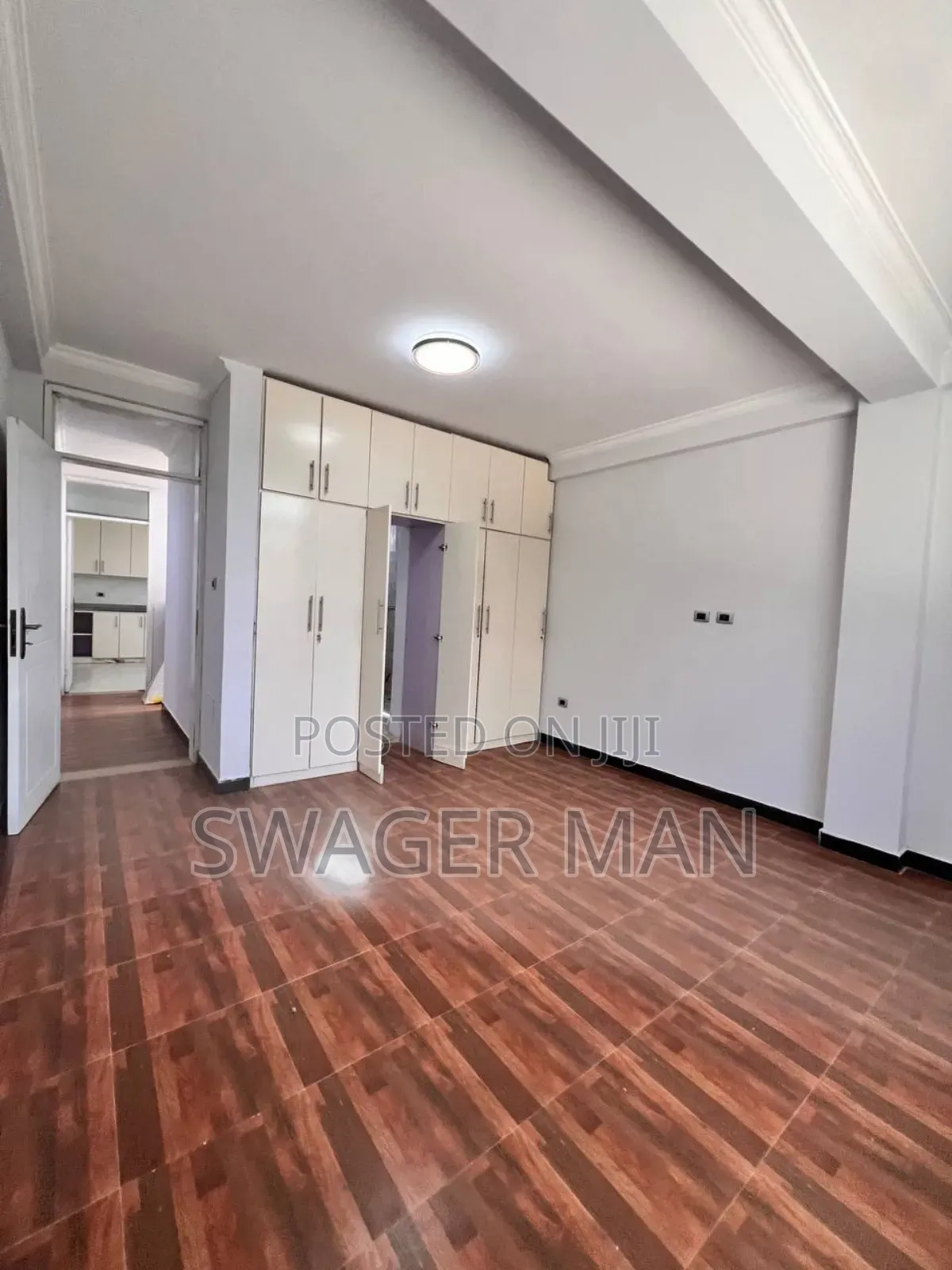Furnished 4bdrm Apartment in 72, Yeka for sale