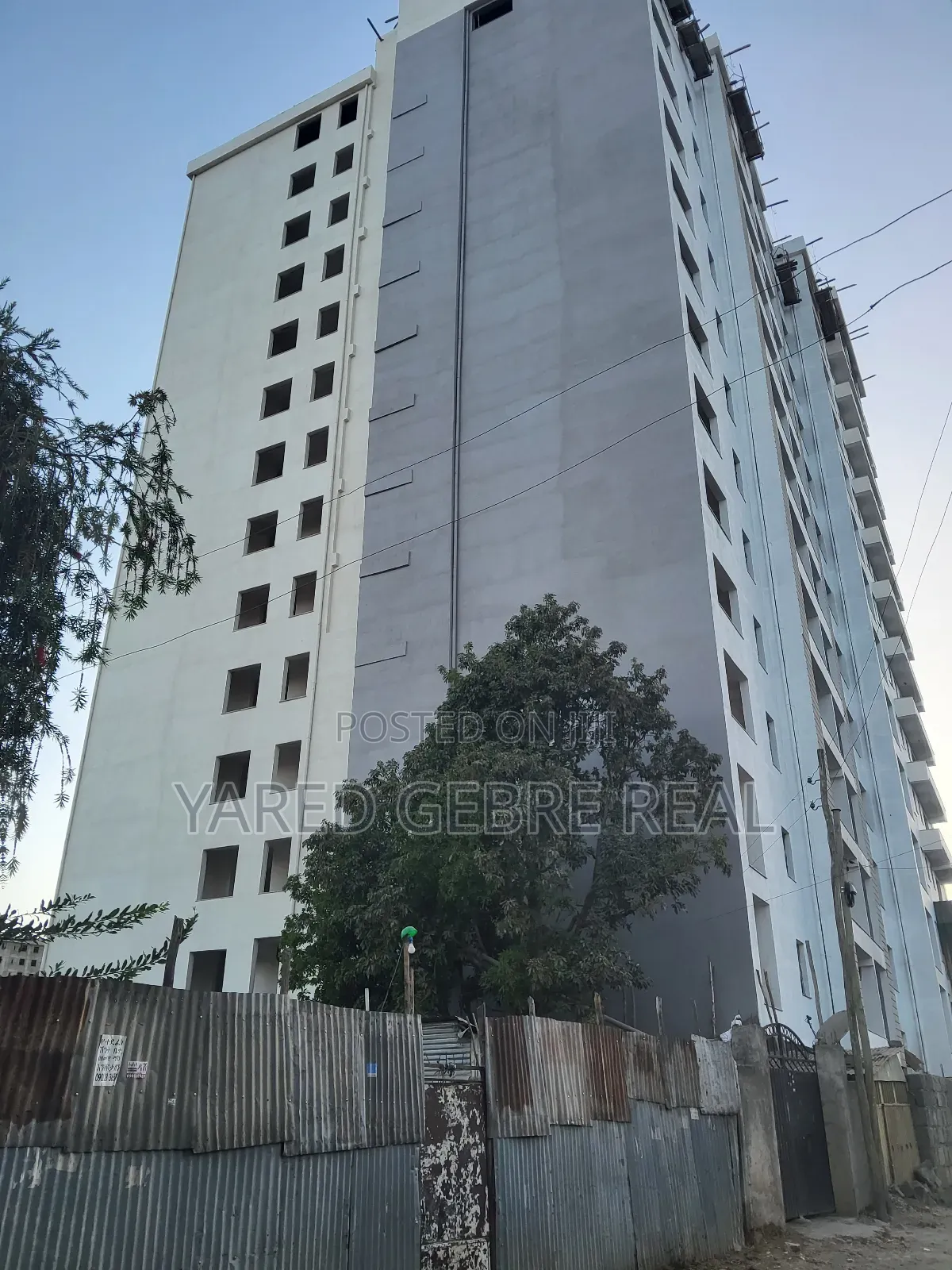3bdrm Apartment in Cmc(Safari School, Yeka for sale