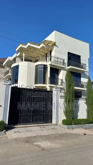 7bdrm House in Addis Abeba, Bole for sale