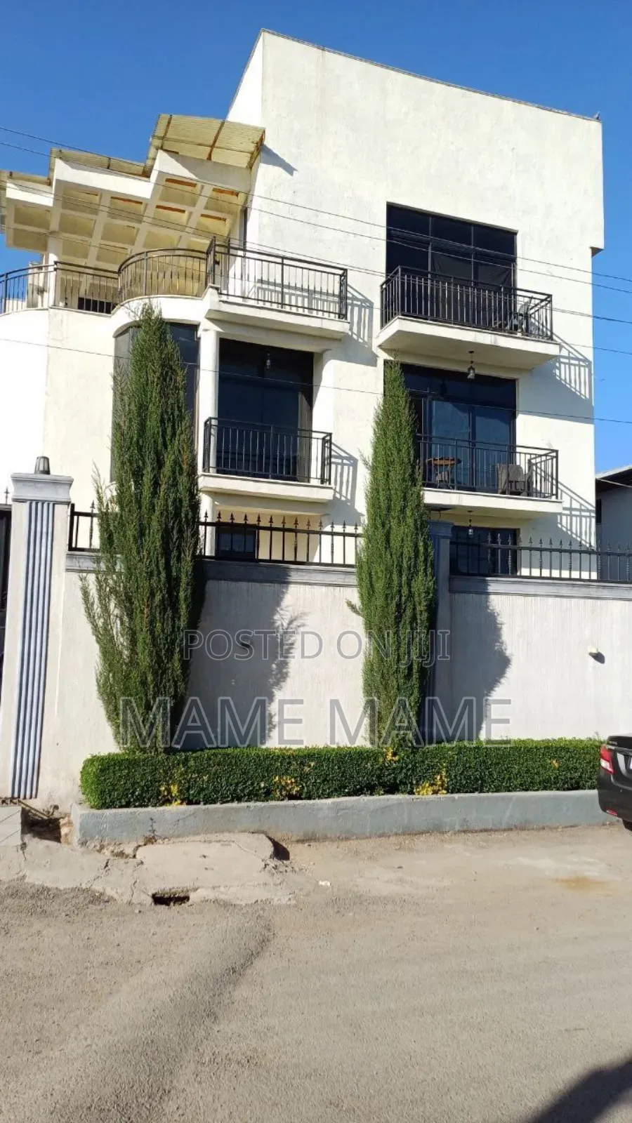 7bdrm House in Addis Abeba, Bole for sale