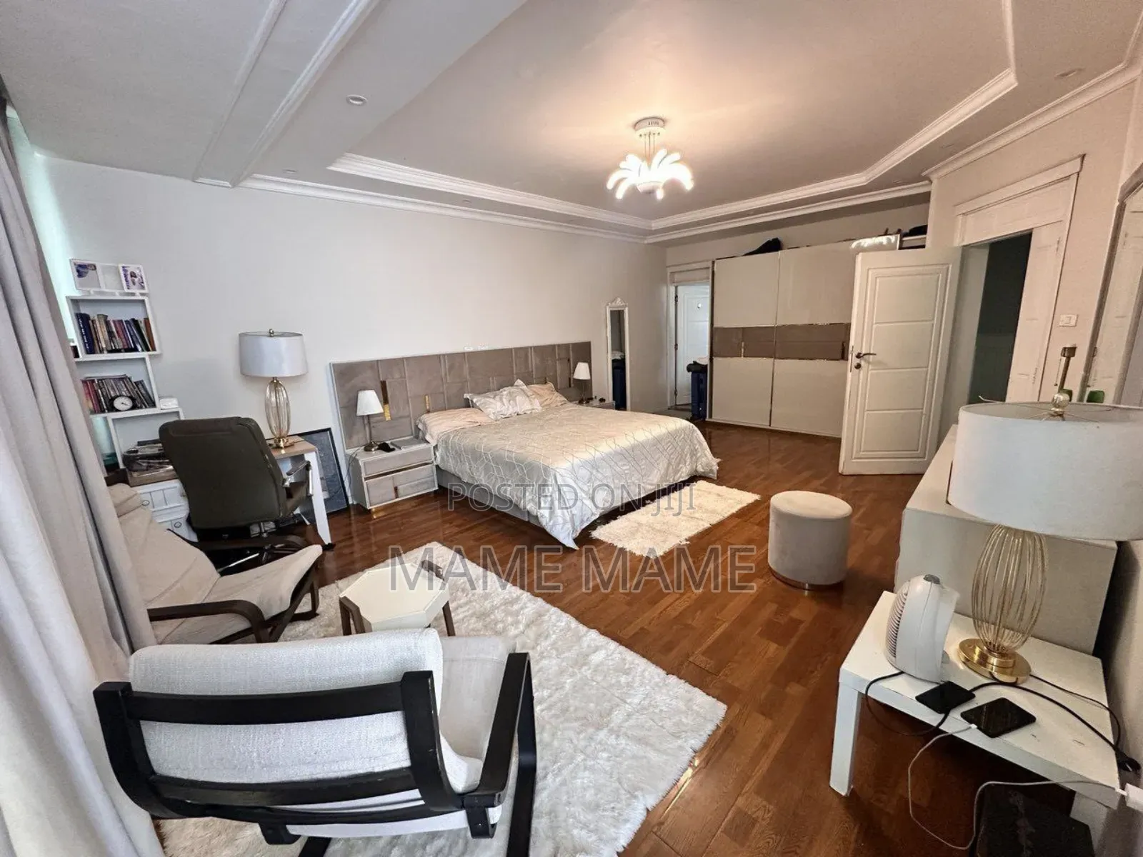 5bdrm House in Addis Abeba, Bole for sale