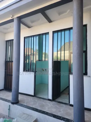 Furnished 4bdrm House in Bishofitu ደብረዘይት ከተማ, Akaky Kaliti for sale