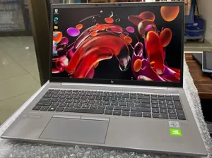 New Laptop HP ZBook Firefly 15 G7 16GB Intel Core I7 SSD 512GB