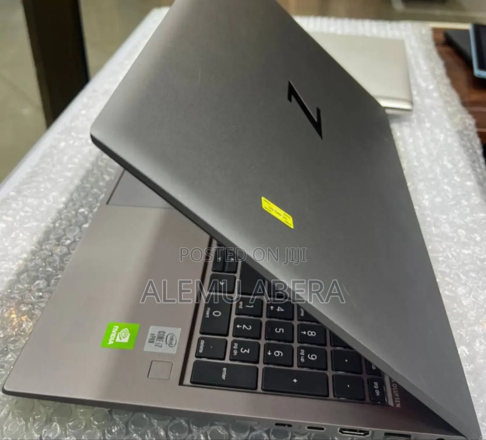 New Laptop HP ZBook Firefly 15 G7 16GB Intel Core I7 SSD 512GB