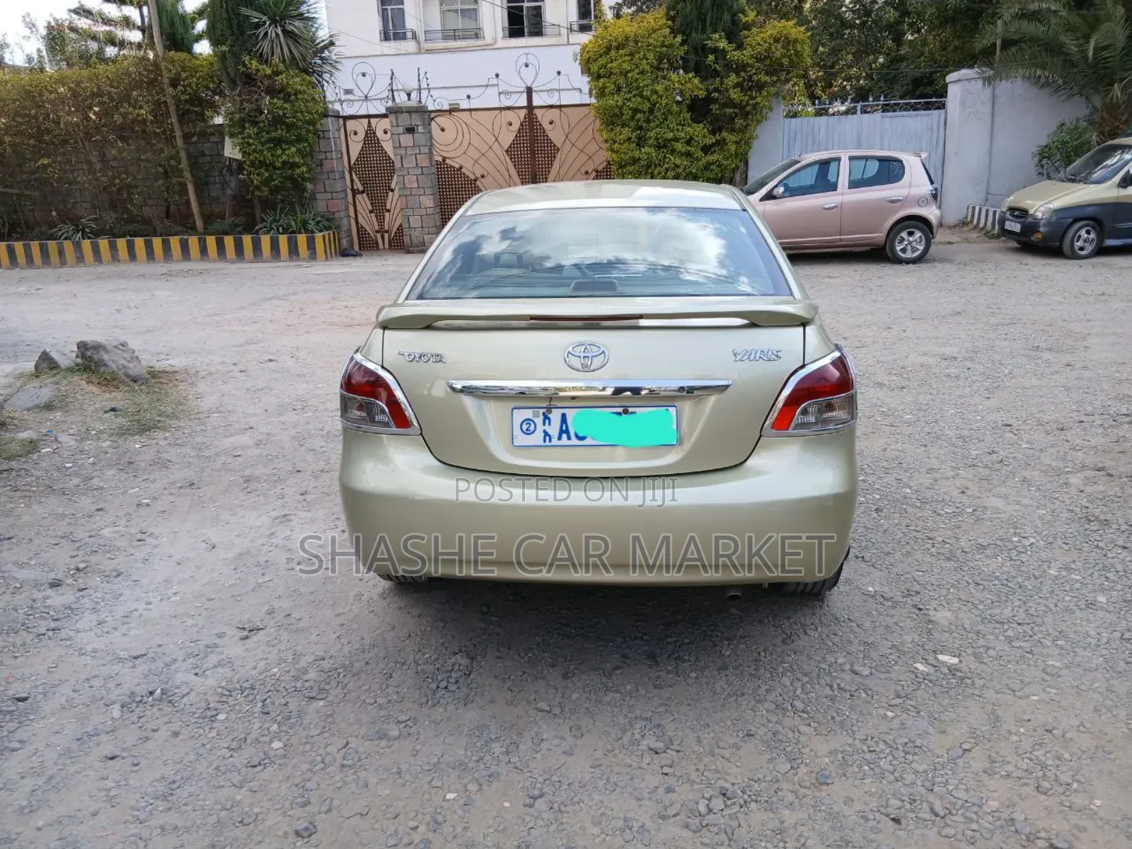 Toyota Belta 2006 Yellow