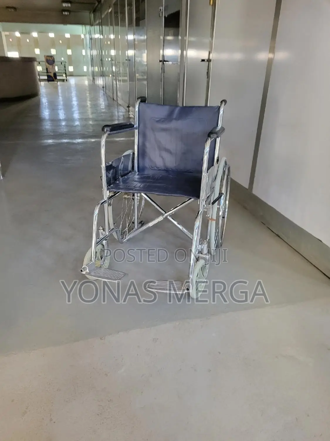 150 Kg Manual Wheelchair鄜韋trister Wheelchair 18′′ Black (Ts‐900wc18b)