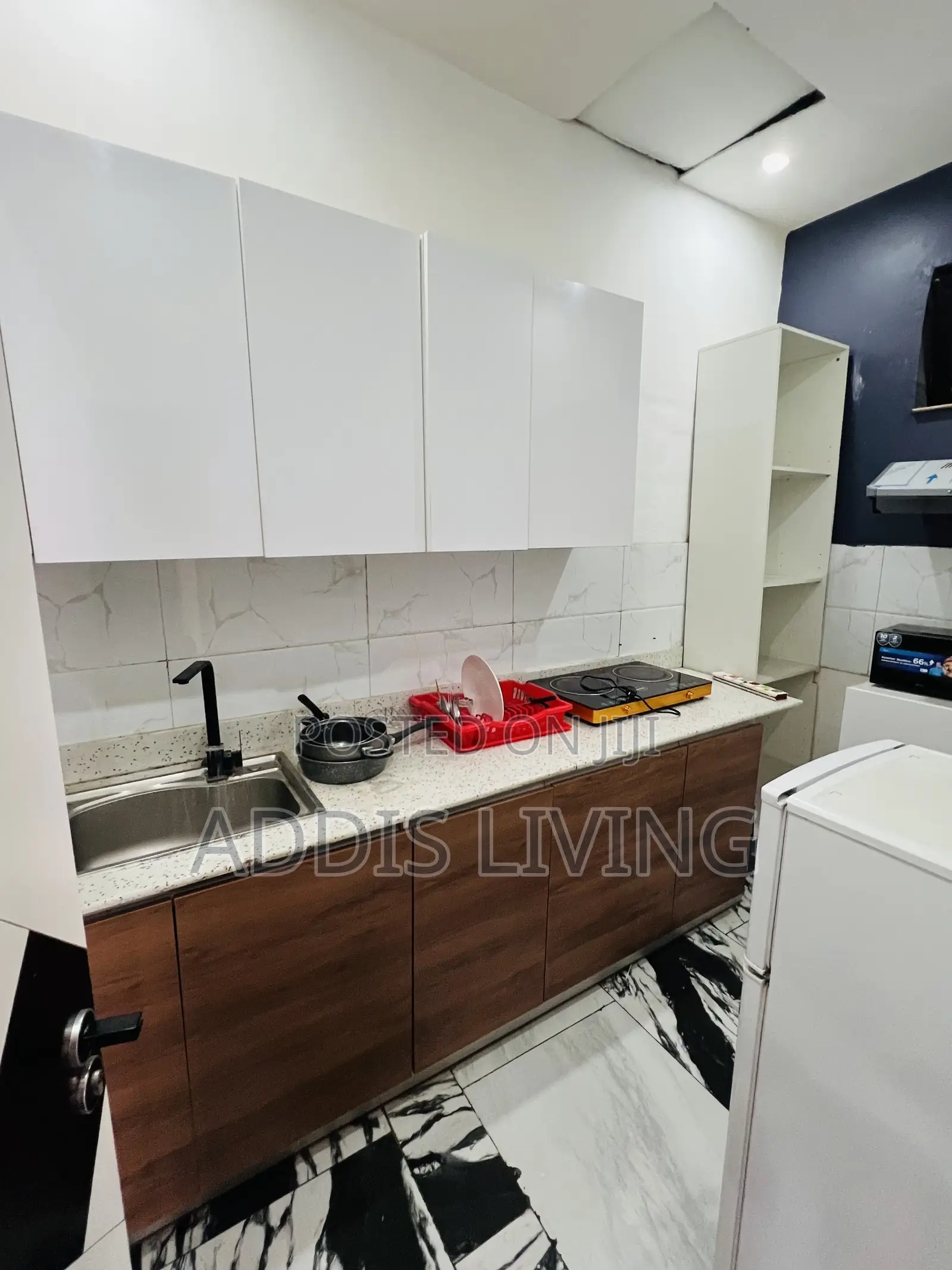 Furnished 2bdrm Penthouse in Bole for rent