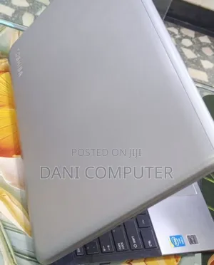 New Laptop Toshiba Satellite C55 8GB Intel Core I7 HDD 1T