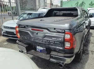 Toyota Hilux Revo Double Cab Deisel 2.8 AWD 2022 Silver