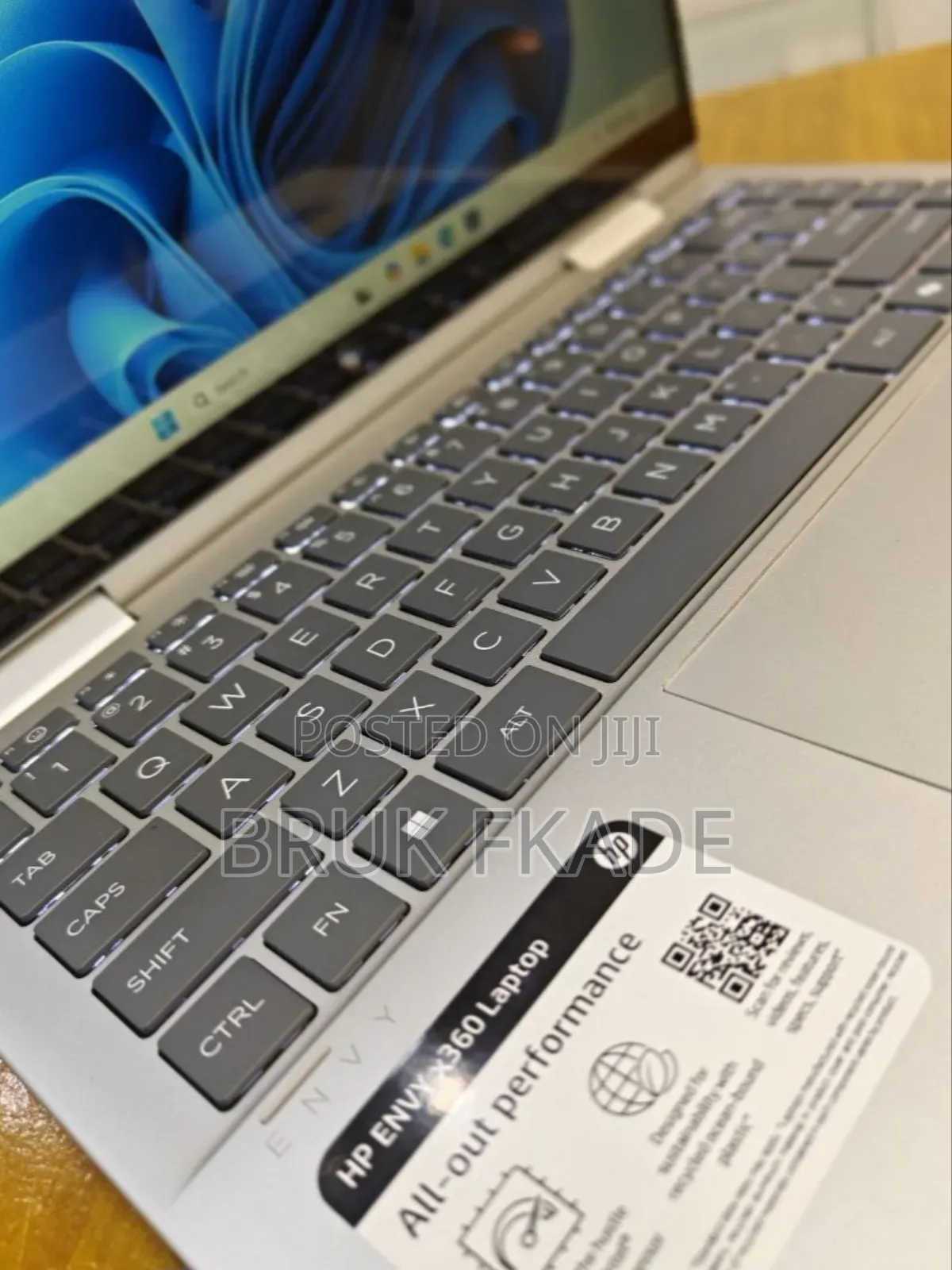 New Laptop HP Envy X360 8GB Intel Core 5 SSD 512GB