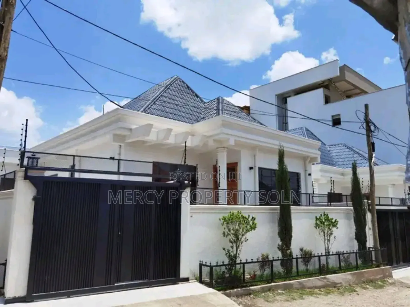 Furnished 5bdrm House in Bole for sale