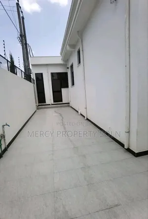 Furnished 5bdrm House in Bole for sale