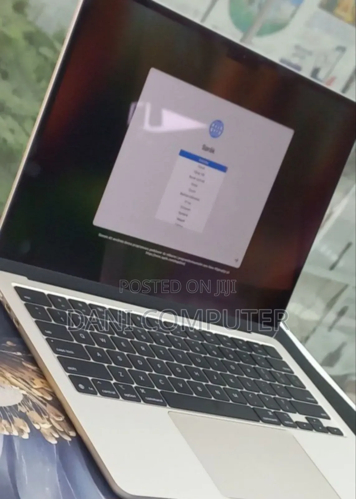 New Laptop Apple MacBook Air 2025 M4 15-Inch 16GB Apple M4 SSD 256GB