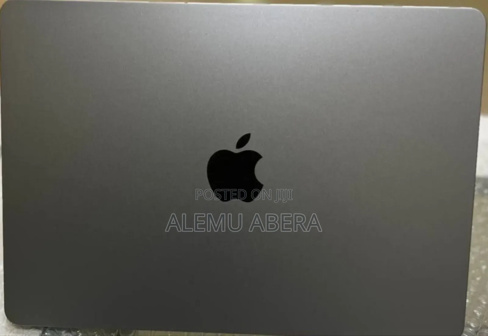 New Laptop Apple MacBook Air 2022 M2 8GB Apple M2 SSD 256GB